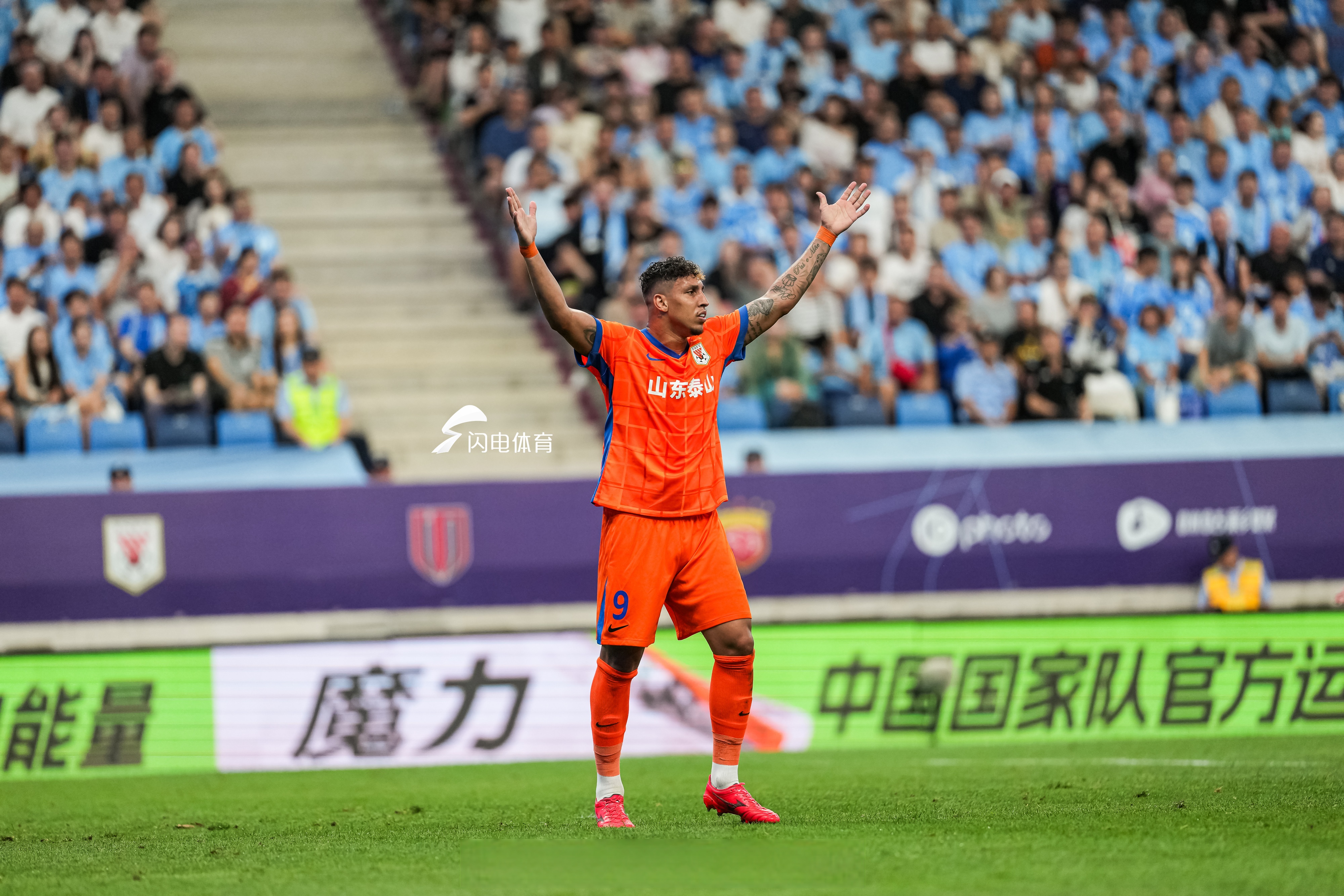 包含今夜萨克拉门托国王远射贴柱——CBA季后赛节点到来，态度坚定，轮换策略成焦点的词条