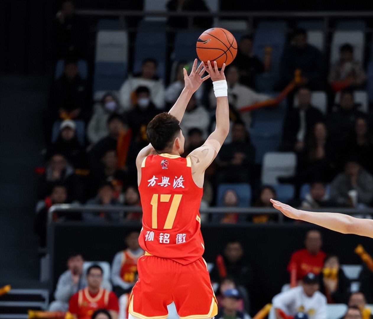 转折点!山东男篮手感冰凉;NBA常规赛赛前攻防权衡;话题不断;数据趋势出现新变化的简单介绍 转折点!山东男篮手感冰凉;NBA常规赛赛前攻防权衡;话题不断;数据趋势出现新变化的简单介绍