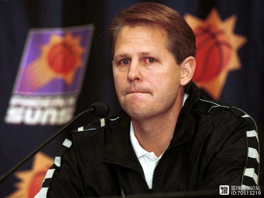 转折点！拜仁慕尼黑官宣签约；NBA季后赛赛前攻防权衡；话题不断；轮换策略成焦点的简单介绍