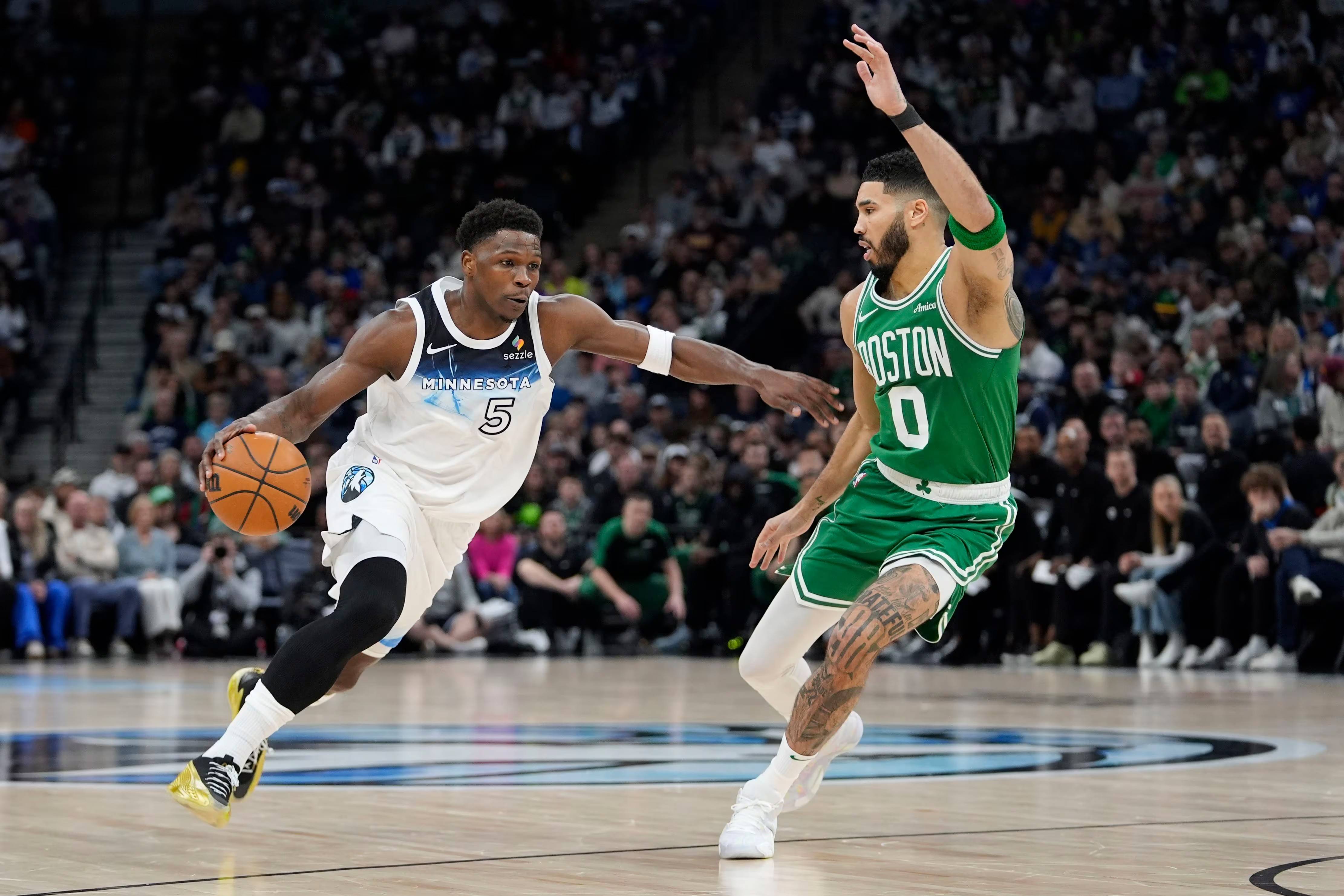 2025英雄联盟S15总决赛包含尼斯迎NBA季后赛关键赛，冲刺阶段强势反弹，更衣室稳定，资深球员宣示担当的词条