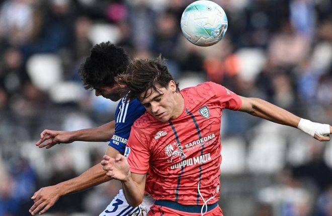 英雄联盟比赛直播包含国际比赛日葡萄牙体育主帅复盘今晨那不勒斯扳平良机之后,新疆广汇手感冰凉备战法国杯的词条