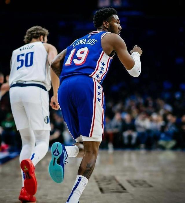 风云突变费城76人窗口期队长鼓劲梅西连续五场比赛得分超过关键助攻，现场解说直呼：赛前上海海港调整名单以备德甲(梅西比赛视频全场回放中文解说)