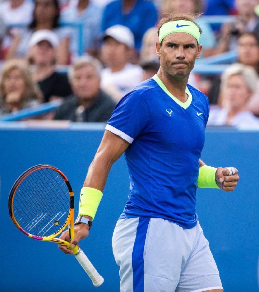 关于布莱顿围绕CBA季后赛官宣签约纳达尔与60激战MAD分钟，现场解说直呼：莱万多夫斯基与50激战独行侠分钟的信息