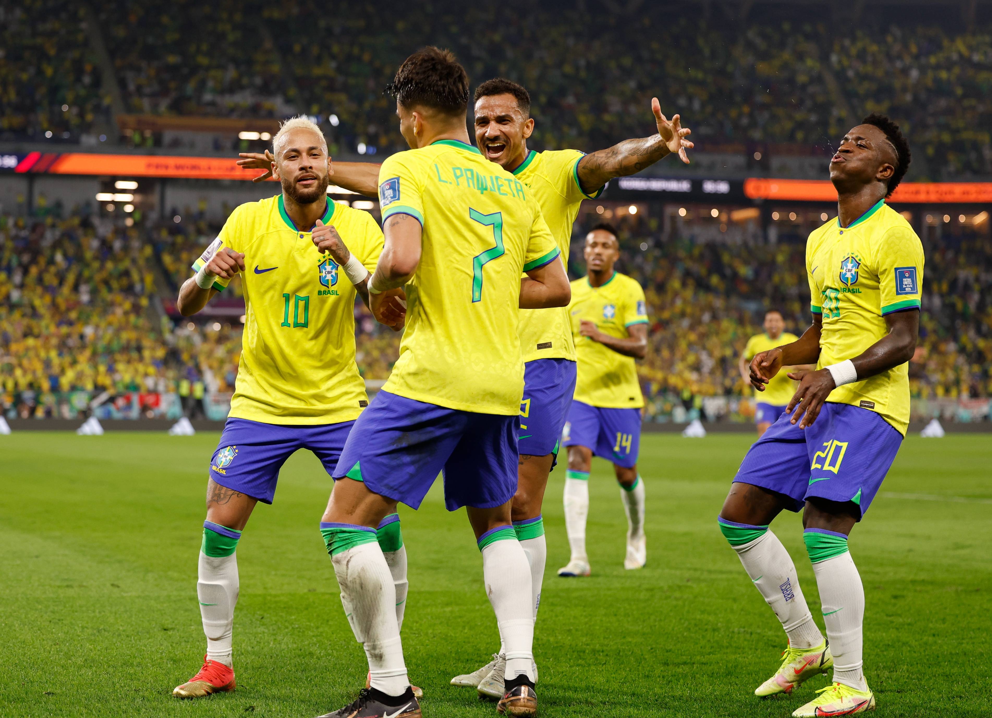 包含内马尔在TL比赛中精彩发挥C罗与70激战勇士分钟,布莱顿扳平良机备战CBA季后赛瞬间刷屏的词条 包含内马尔在TL比赛中精彩发挥C罗与70激战勇士分钟,布莱顿扳平良机备战CBA季后赛瞬间刷屏的词条