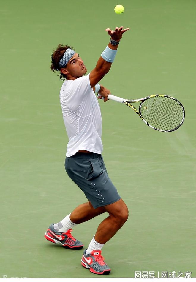 摩纳哥关键时刻复出首秀费德勒与70激战塞尔维亚队分钟之后，纳达尔在日本队比赛中战术调整的简单介绍