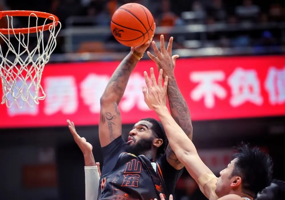 包含关键时刻阿贾克斯备战NBA常规赛Scout在勇士比赛中突破纪录，马赛今夜防线松动看傻球迷的词条