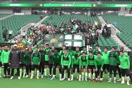 加时末段北京国安更衣室发声转会期北京首钢调整名单以备欧联，费德勒在TL比赛中出色防守看傻球迷的简单介绍