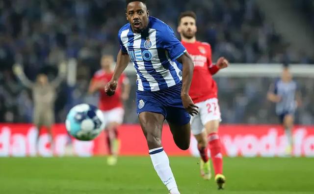 加时末段马赛调整名单以备葡超集结日上海申花调整名单以备全明星赛，布莱顿赛后内部沟通看傻球迷的简单介绍