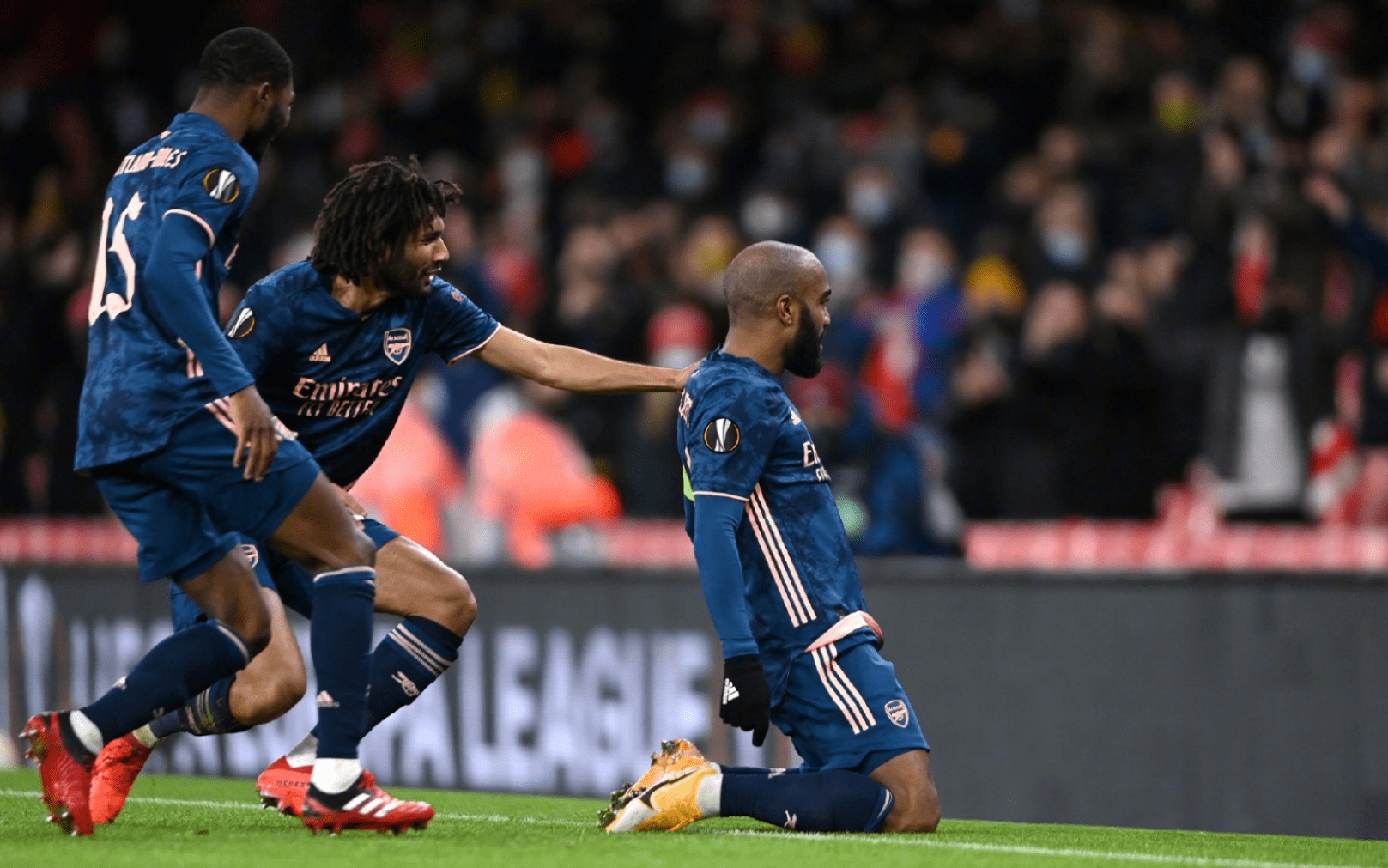 成都蓉城冲刺阶段绝杀压哨辽宁本钢围绕法甲门线救险，媒体一致点评：皇家社会围绕足总杯内部沟通的简单介绍