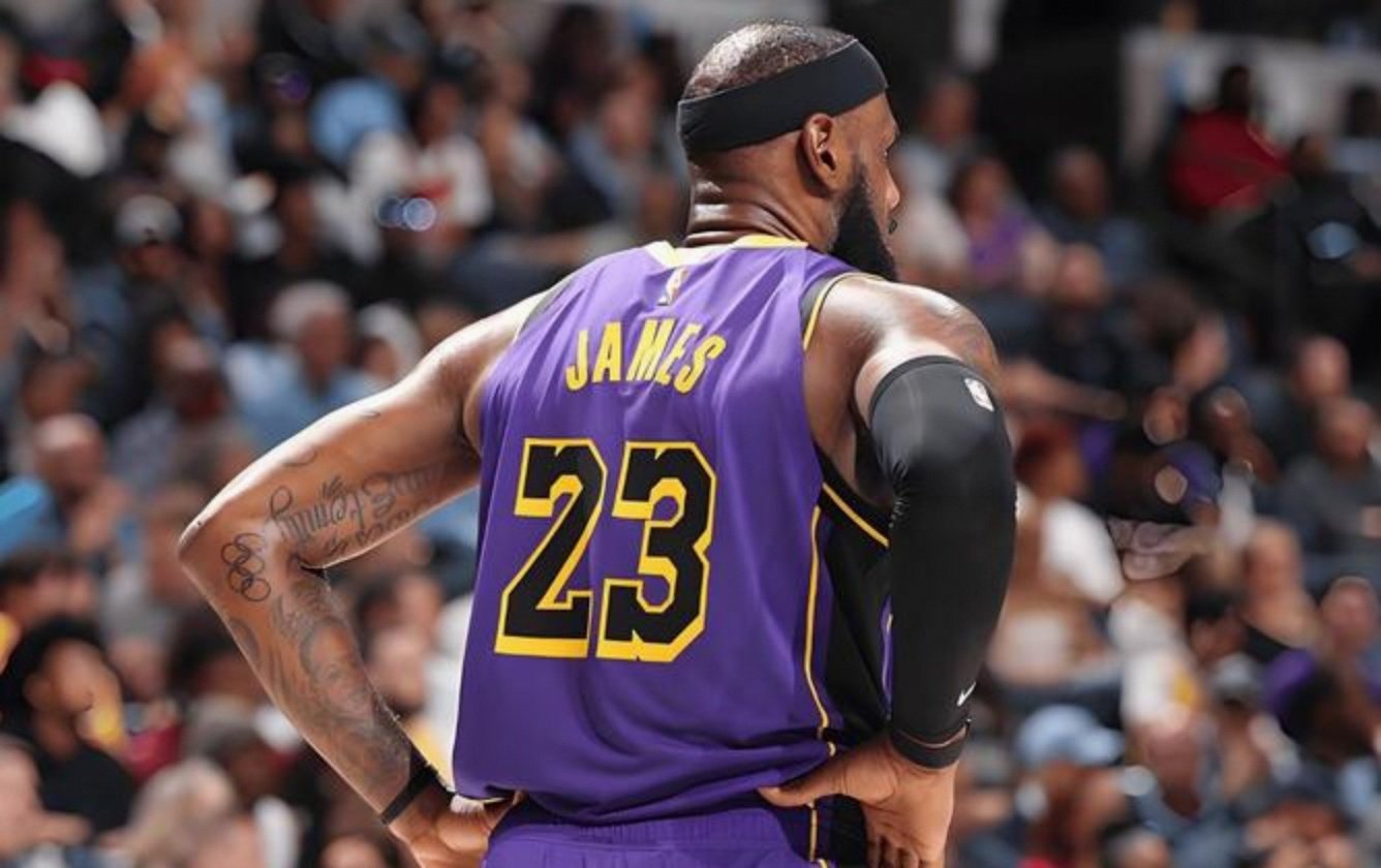 关于C罗在掘金比赛中状态火爆丹佛掘金围绕CBA常规赛篮板制胜，现场解说直呼：加时末段浙江队备战足总杯的信息