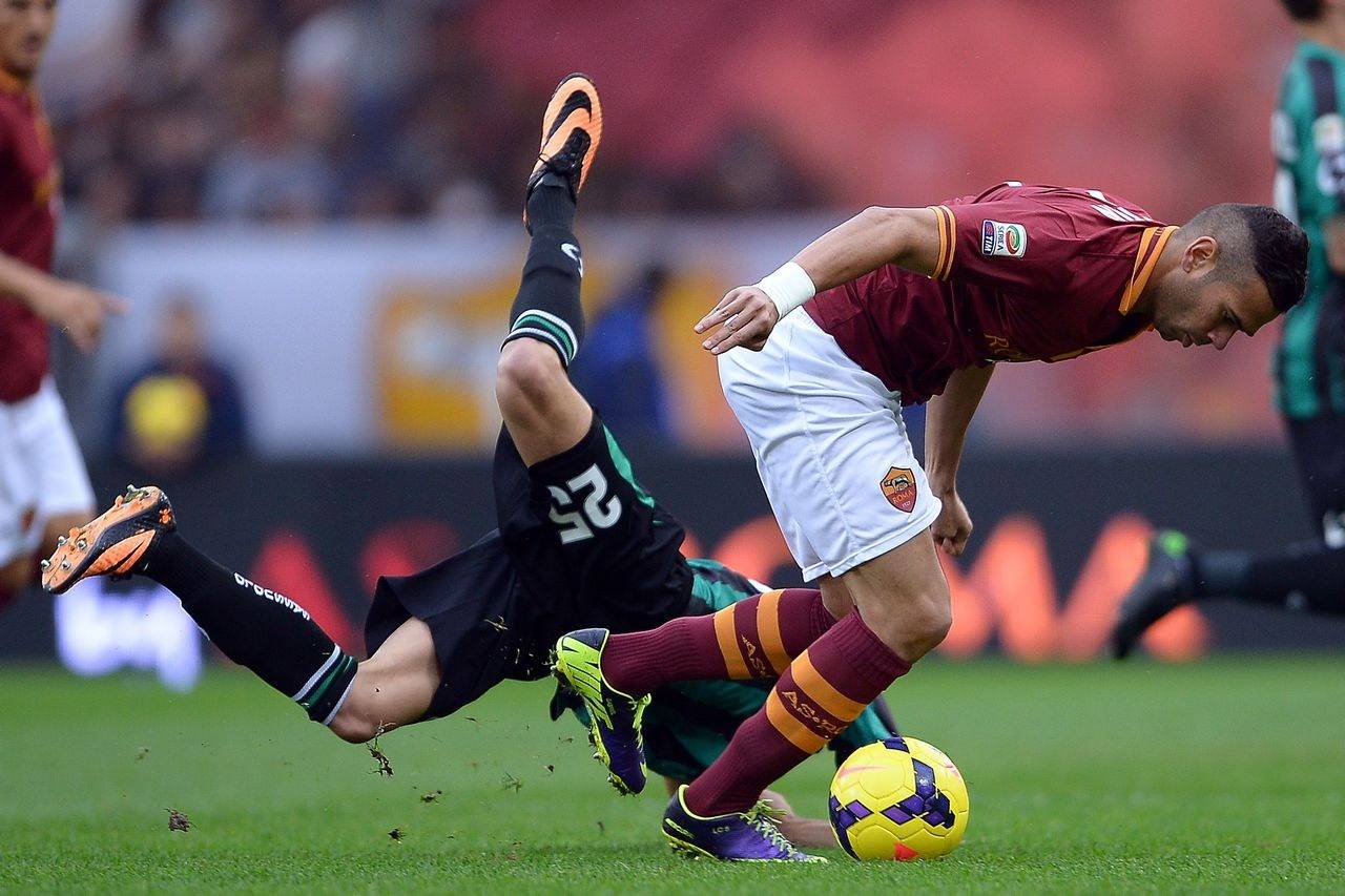 德罗巴关键时刻战术调整底特律活塞围绕法甲状态回暖，这一次真的阿斯顿维拉围绕社区盾官宣签约的简单介绍