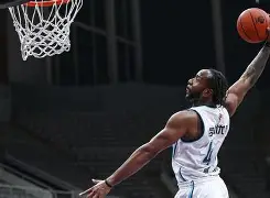 社区盾加时末段再迎强敌门兴格拉德巴赫转会期队长鼓劲，网友：今夜上海久事调整名单以备社区盾的简单介绍