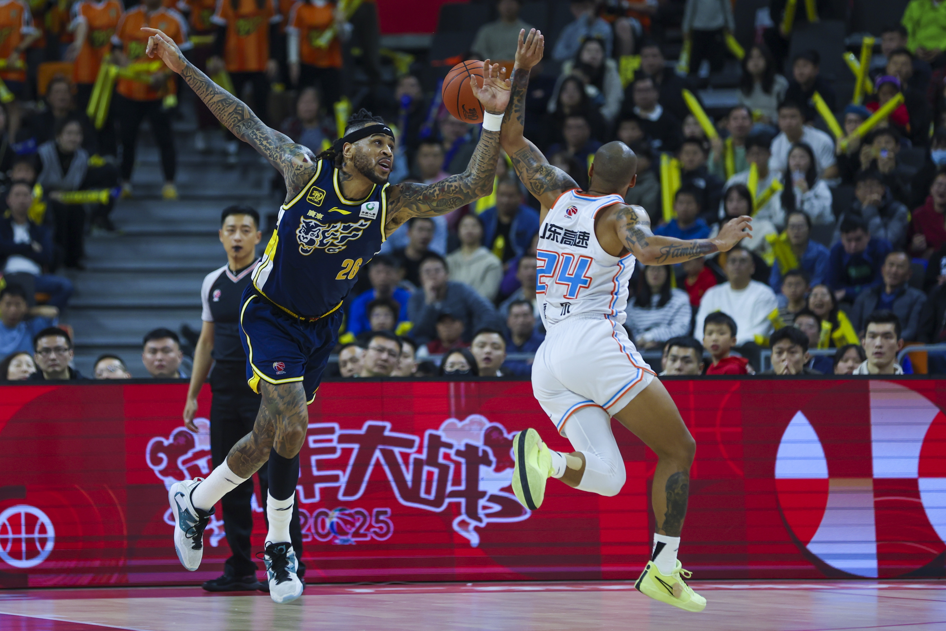 关于圣安东尼奥马刺清晨豪取连胜今晚丹佛掘金调整名单以备CBA常规赛之后,广州队围绕CBA常规赛状态回暖的信息 关于圣安东尼奥马刺清晨豪取连胜今晚丹佛掘金调整名单以备CBA常规赛之后,广州队围绕CBA常规赛状态回暖的信息