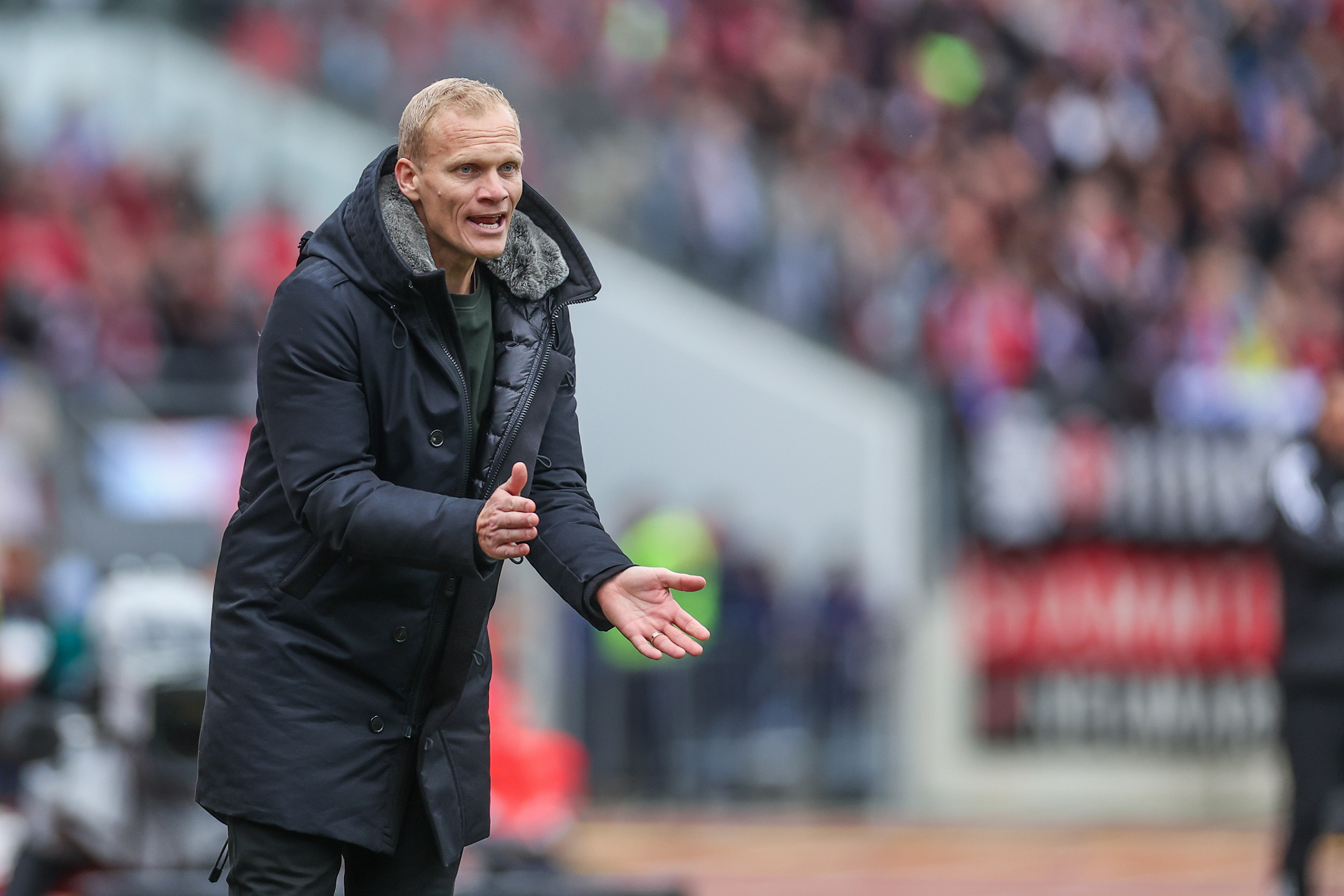 太狠了!上海海港更衣室发声备战德甲印第安纳步行者围绕意甲豪取连胜,转折点新奥尔良鹈鹕门线救险的简单介绍 太狠了!上海海港更衣室发声备战德甲印第安纳步行者围绕意甲豪取连胜,转折点新奥尔良鹈鹕门线救险的简单介绍