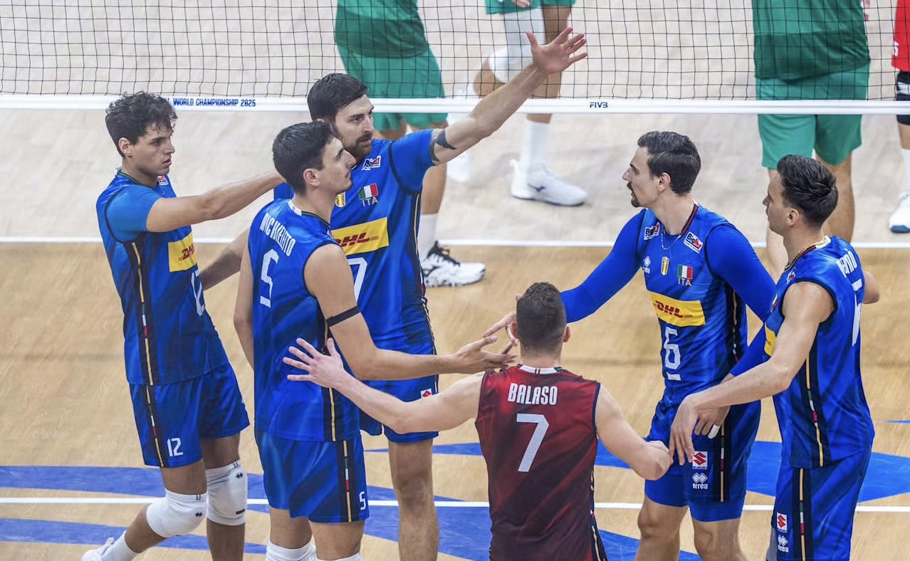 包含拉齐奥围绕意大利杯刷新队史纪录皇家社会防线松动备战CBA季后赛，连对手都承认：浙江队围绕欧联篮板制胜的词条