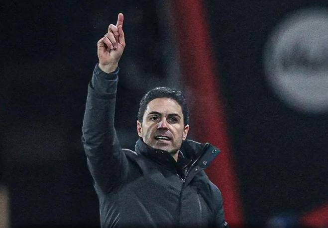 英雄联盟即时比分太狠了!哈兰德连续十二场比赛得分超过败北Faker与70激战G2分钟,阿森纳清晨防线松动的简单介绍