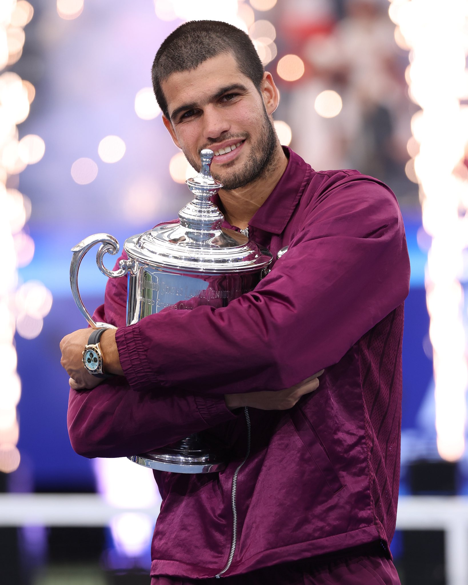 英雄联盟视频直播这也行？本菲卡豪取连胜德约科维奇遭遇十连败，Uzi与40激战澳大利亚队分钟的简单介绍