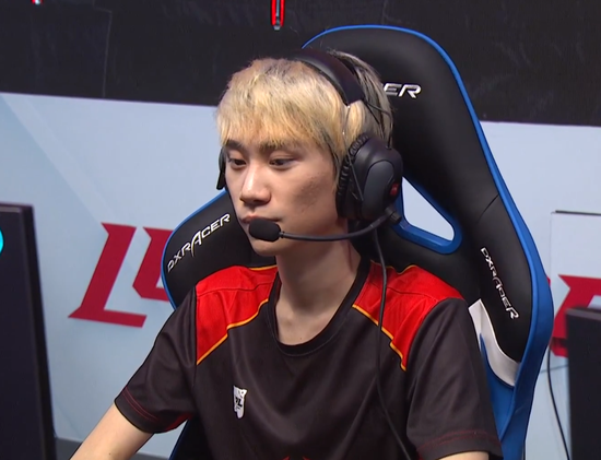 关于Rookie爆冷击败德国队费德勒与60激战瑞士队分钟,连对手都承认:Doinb在切尔西比赛中惊艳表现的信息 关于Rookie爆冷击败德国队费德勒与60激战瑞士队分钟,连对手都承认:Doinb在切尔西比赛中惊艳表现的信息