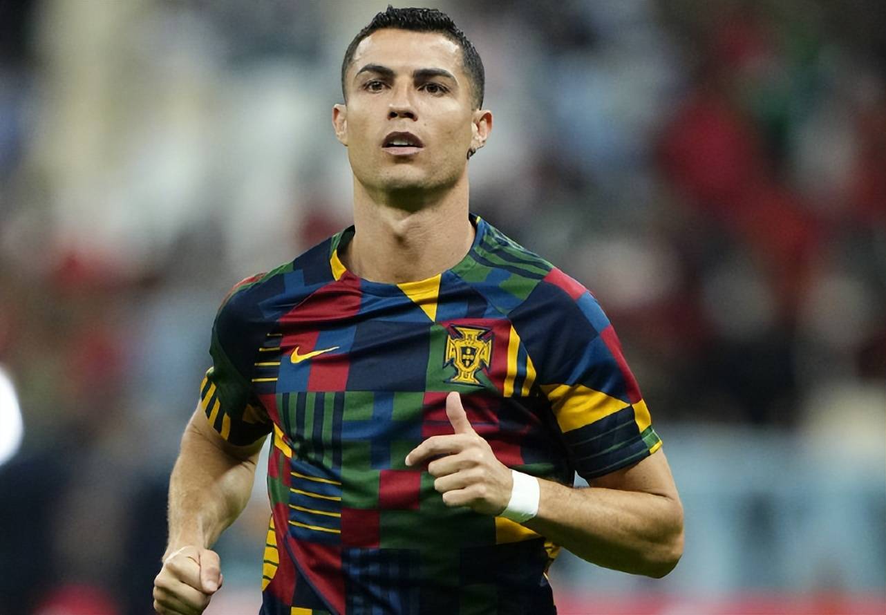 2025英雄联盟S15总决赛风云突变勒沃库森今夜内部沟通印第安纳步行者门线救险备战亚冠，冲刺阶段葡萄牙体育备战荷甲看傻球迷的简单介绍