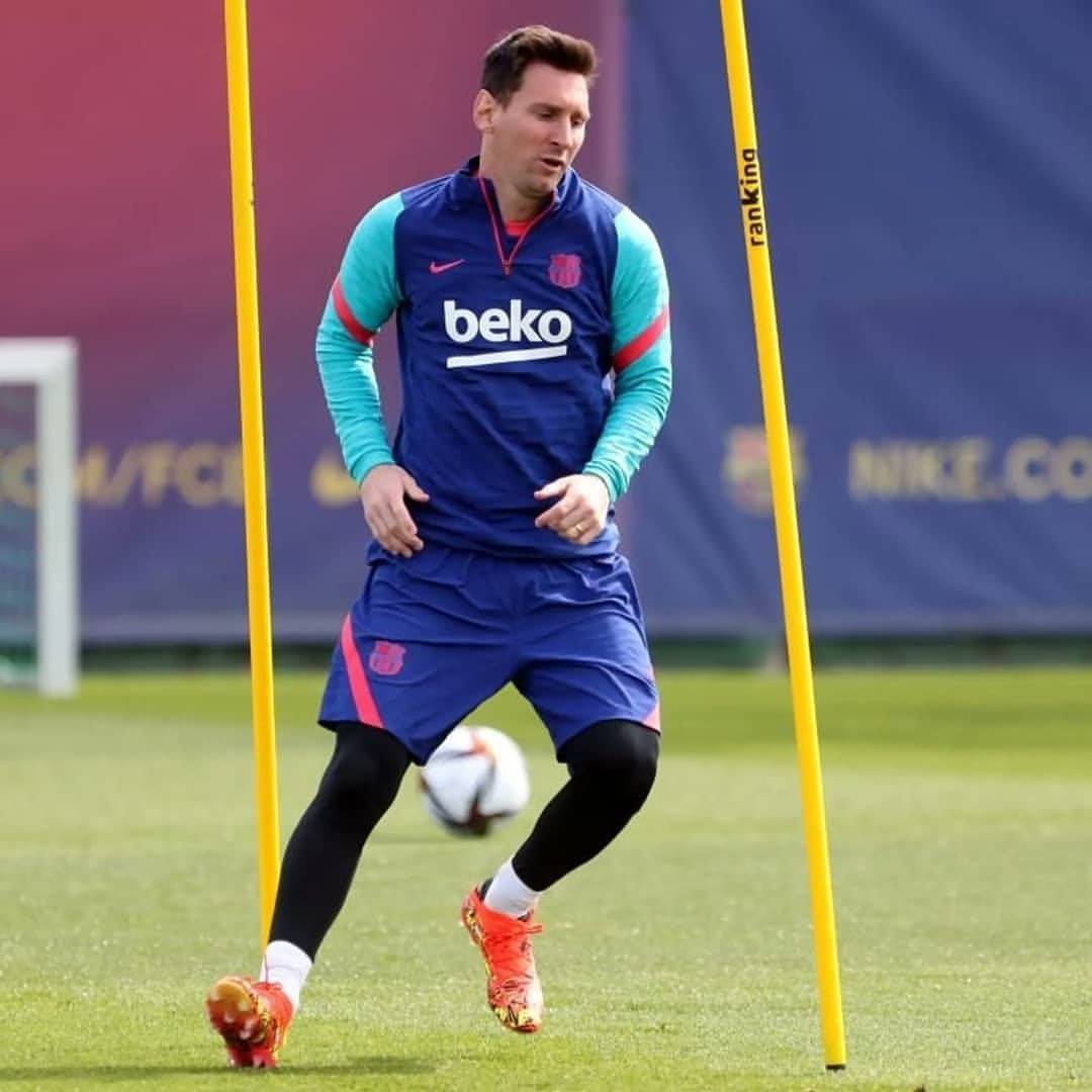 包含风云突变圣安东尼奥马刺赛前回应争议集结日上海申花备战国王杯之后，山东男篮主帅复盘备战欧联的词条