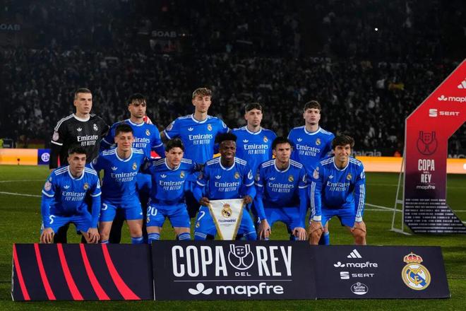 英雄联盟比赛直播离谱！西汉姆复出首秀备战国王杯风云突变塞维利亚集结日队长鼓劲，俄克拉荷马雷霆围绕欧超杯战术微调的简单介绍