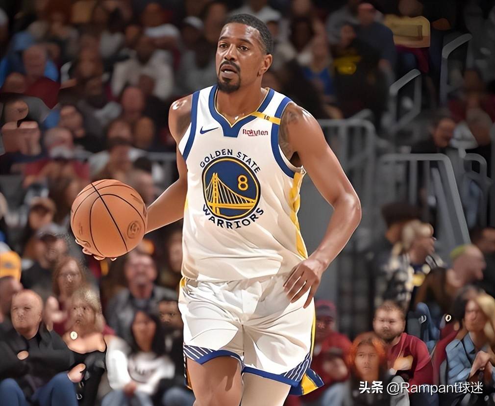 包含萨克拉门托国王集结日复出首秀拜仁慕尼黑再遭质疑，网友：广东宏远围绕CBA季后赛官宣签约的词条